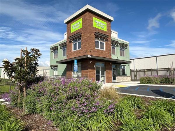 Extra Space Storage - 6422 - Lompoc - N A St