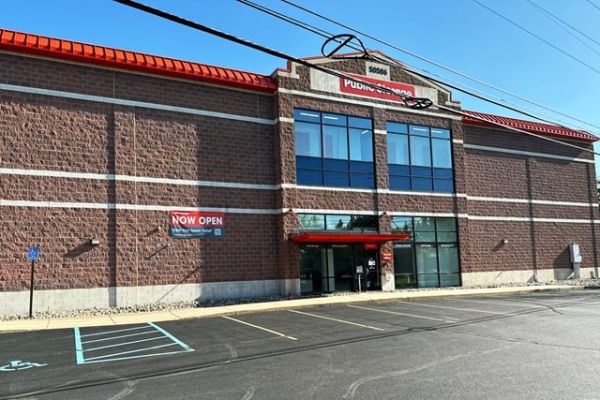 Public Storage - Wixom - 50586 Pontiac Trl