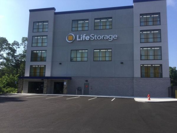 Extra Space Storage - 3166 - Dracut - Pleasant Street
