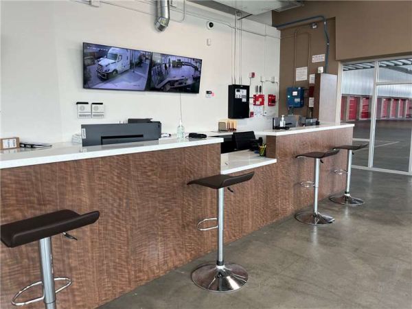 Extra Space Storage - 6109 - Los Angeles - Main St
