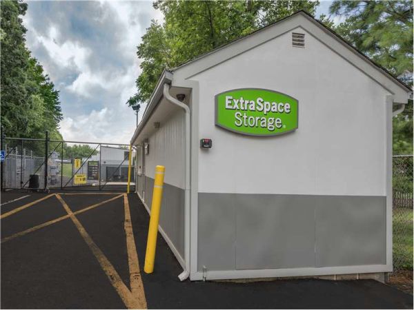 Extra Space Storage - 1120 - Iselin - Route 1 South