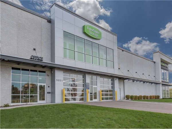 Extra Space Storage - 8646 - St. Louis Park - Hwy 7