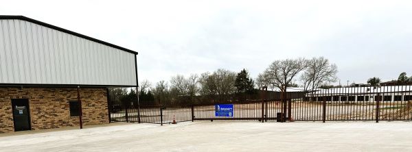 Baggett Storage