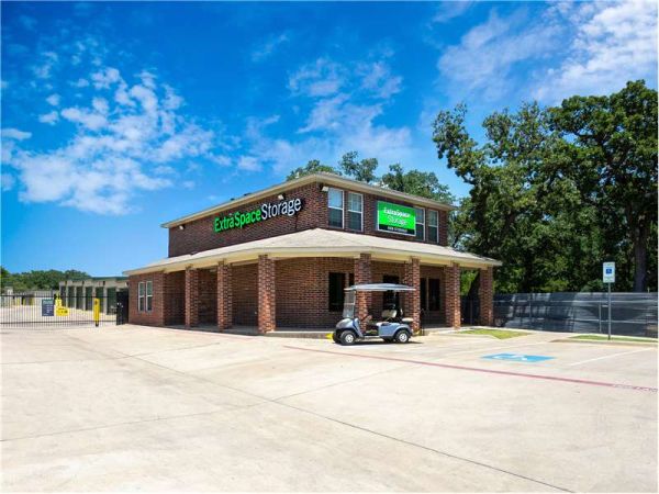 Extra Space Storage - 8551 - Ft. Worth - Mansfield Hwy