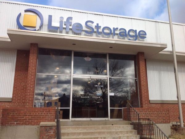 Extra Space Storage - 4160 - St Louis - Fyler Ave