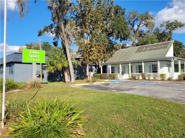 Extra Space Storage - 7819 - Brooksville - Broad St