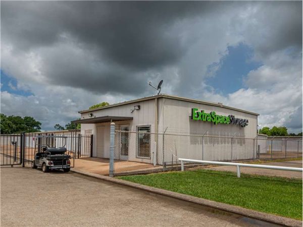 Extra Space Storage - 7257 - Richwood - Richwood Dr
