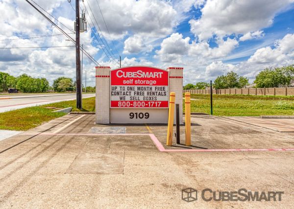 CubeSmart Self Storage - Pearland - 9109 Hughes Ranch Road