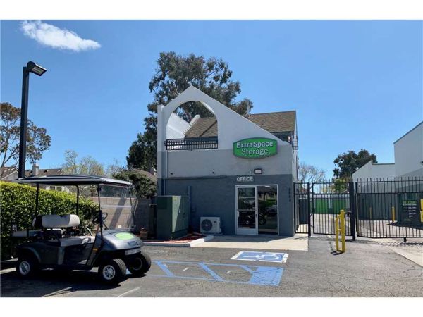Extra Space Storage - 0351 - Cypress - Lincoln Av
