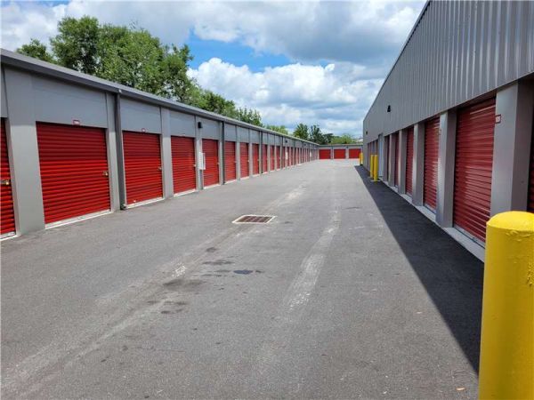 Extra Space Storage - 6162 - Middleburg - Hutton Ct