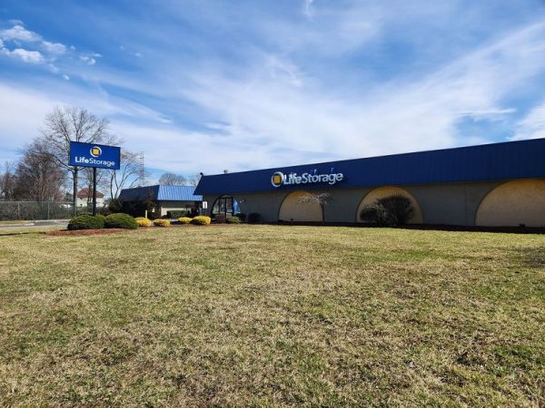 Extra Space Storage - 3580 - North Brunswick - Livingston Ave