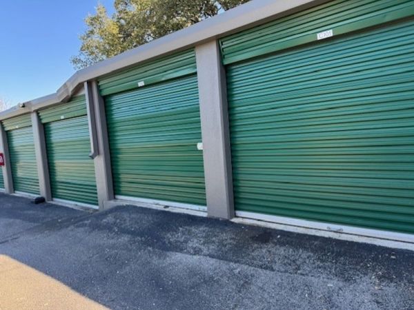 Extra Space Storage - 2218 - San Antonio - N Coker Loop