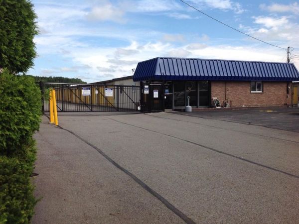 Extra Space Storage - 3004 - Austintown - Leharps Dr