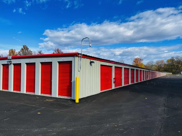 10 Federal Storage - 6th St