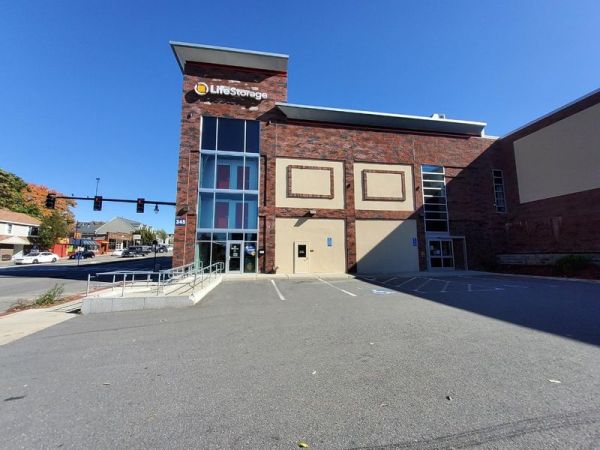 Extra Space Storage - 3724 - Worcester - Shrewsbury St