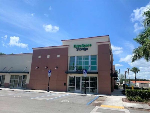 Extra Space Storage - 0278 - Miramar - S State Rd 7