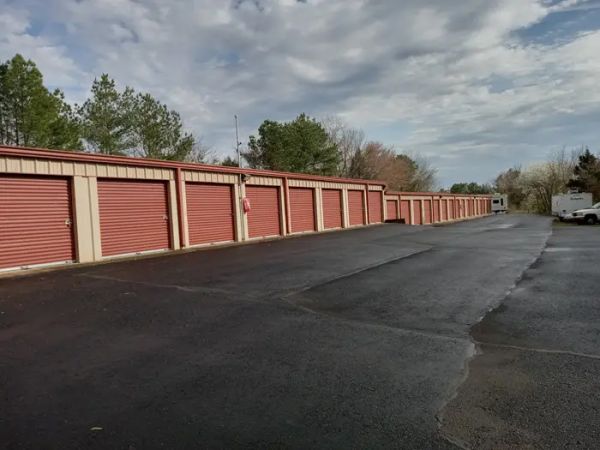 Mini Mall Storage - Hot Springs - John Owens St.