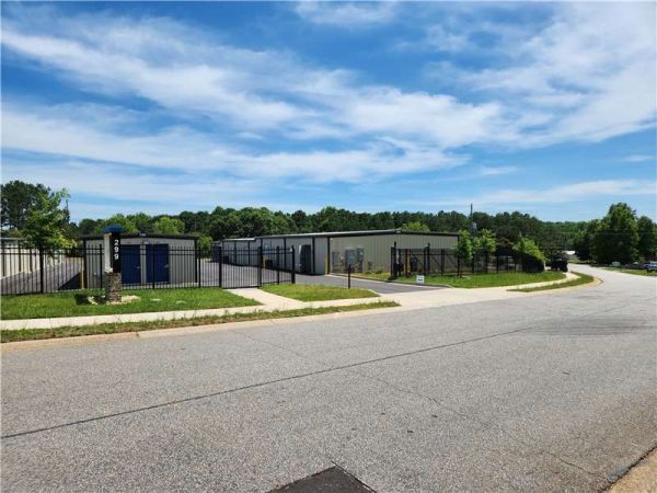 Extra Space Storage - 6487 - Bogart - Commerce Blvd