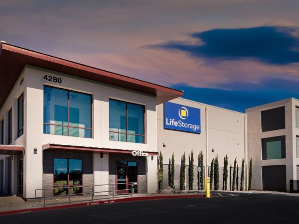 Extra Space Storage - 3748 - North Las Vegas - Revere St