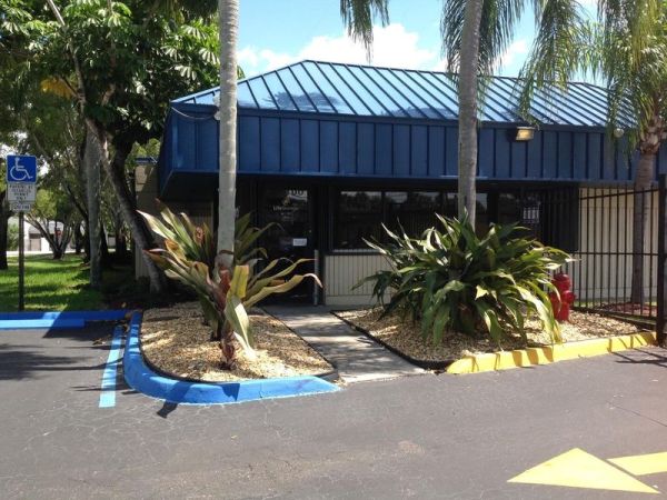 Extra Space Storage - 3026 - Sunrise - 55th St