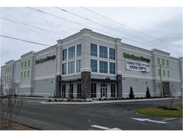 Extra Space Storage - 6055 - Cedar Point - Old Highway 58